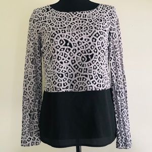 Gianni Bini SM B&W Lace Detail Top